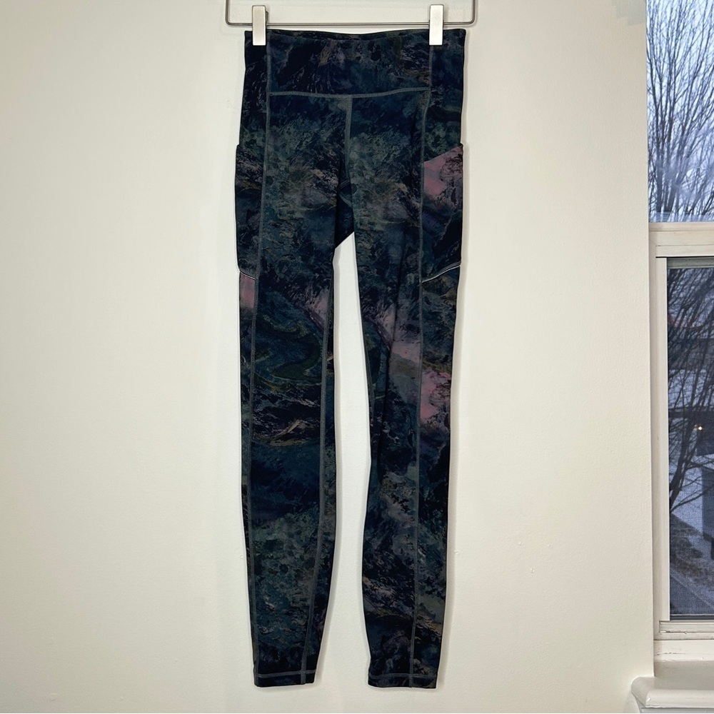 Lululemon Speed Up Tight *Full-On Luxtreme 28" Leggings Radiant Multi size 2 - Picture 4 of 9